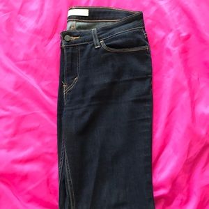 Dark wash Levi legging Jeans size 29